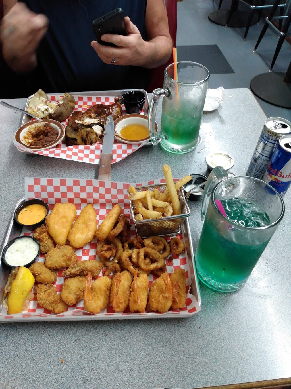 The Backyard Grill | restaurant | 216 Main Ave, Morton, WA 98356, USA | 3604927097 OR +1 360-492-7097