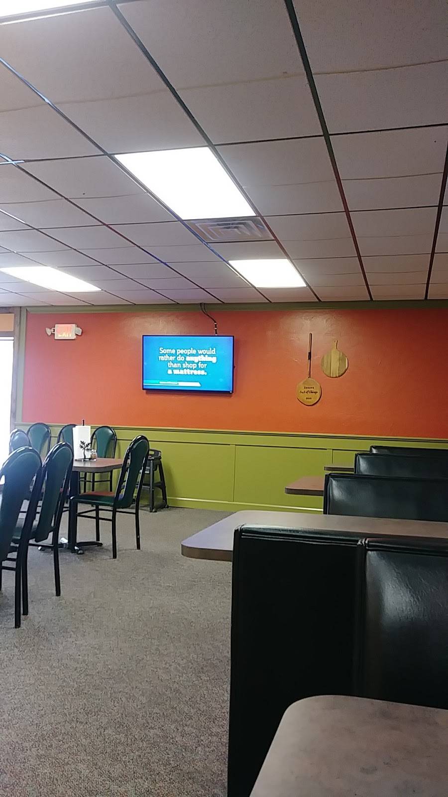 East of Chicago | restaurant | 275 N Market St, Shreve, OH 44676, USA | 3305673278 OR +1 330-567-3278