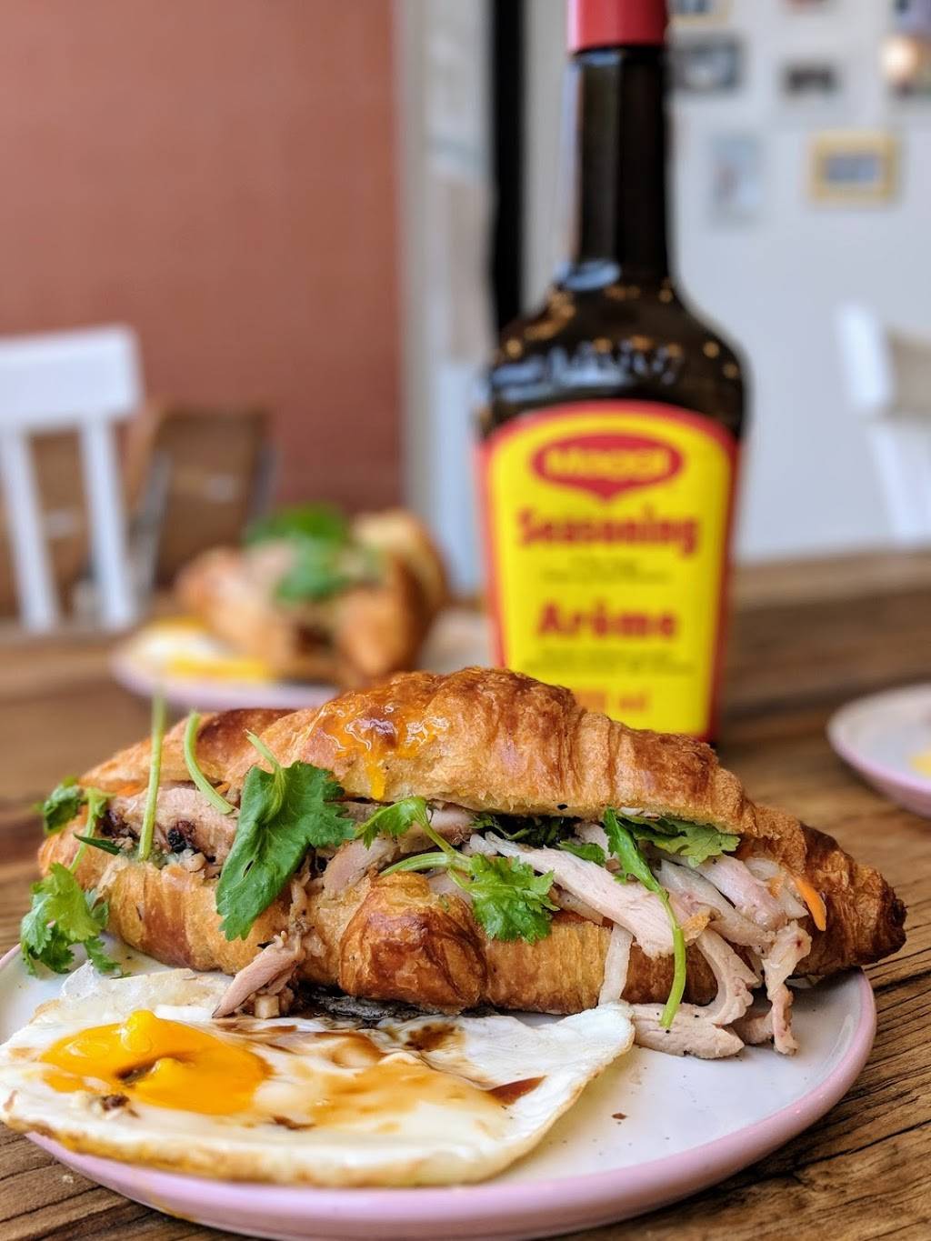 Le Petit Sao PSC (Pointe-Saint-Charles) | restaurant | 1870 Rue Centre, Montréal, QC H3K 1H7, Canada | 5145430988 OR +1 514-543-0988