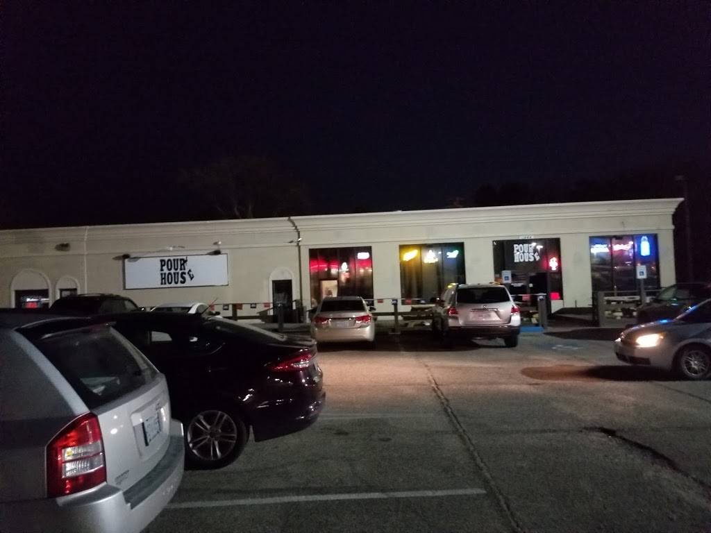 The Pour House | restaurant | 11444 US 49, Gulfport, MS 39503, USA | 2285396193 OR +1 228-539-6193