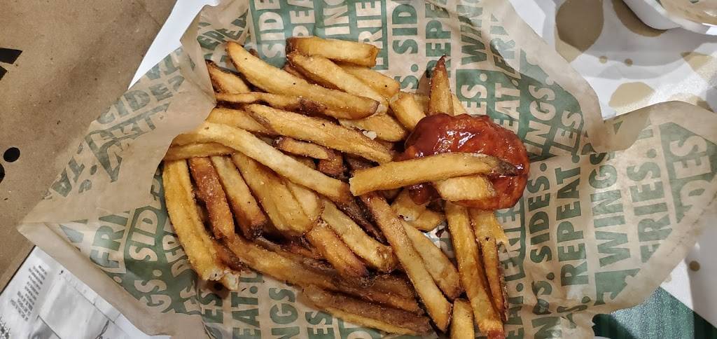 Wingstop | restaurant | 946 Flatbush Ave, Brooklyn, NY 11226, USA | 9295909464 OR +1 929-590-9464
