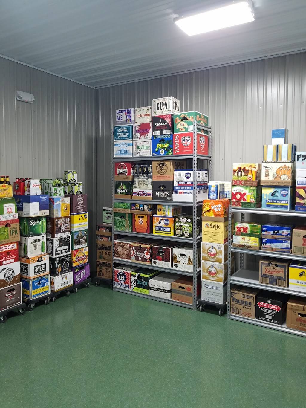 Hickory Beverage | restaurant | 5439 William Penn Hwy, Alexandria, PA 16611, USA | 8146699000 OR +1 814-669-9000