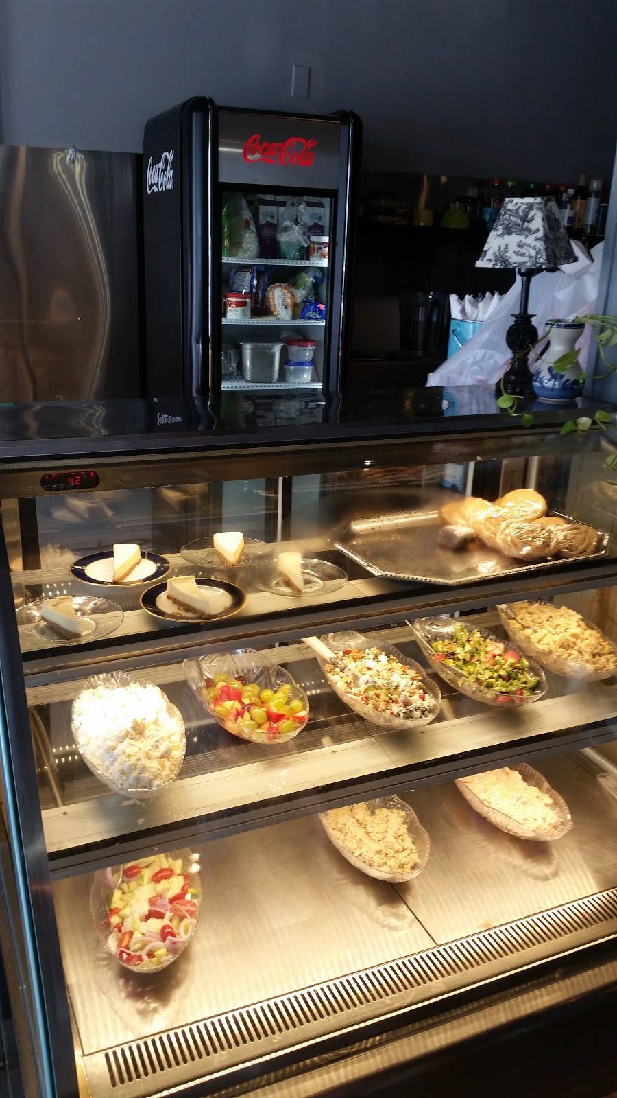 Mollys Cafe | cafe | 3045 Vineville Ave, Macon, GA 31204, USA | 4783189909 OR +1 478-318-9909