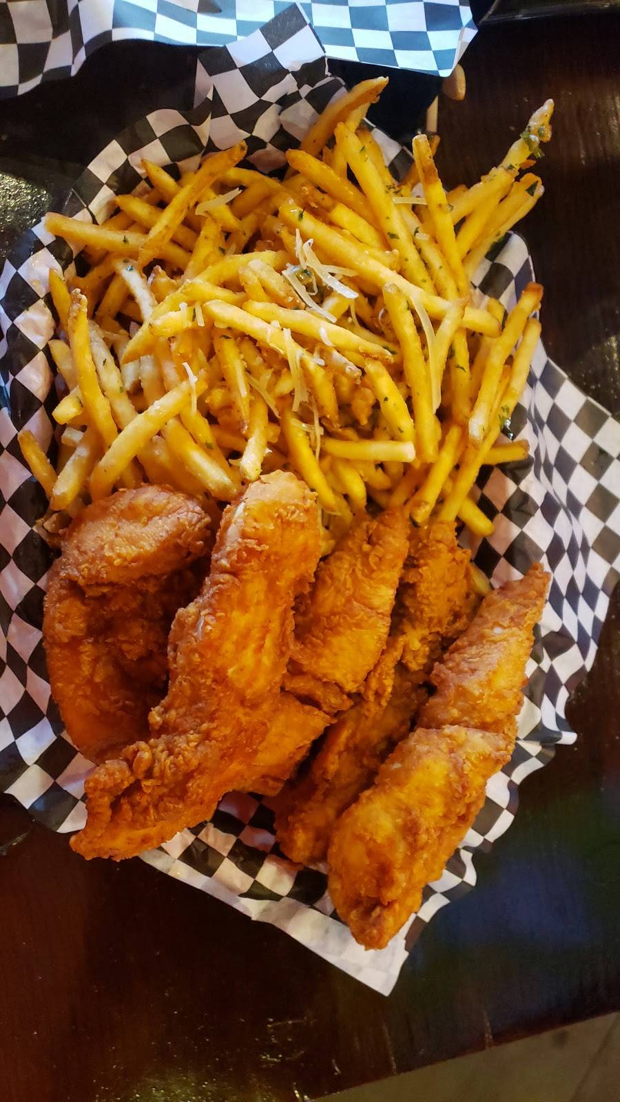 Kikis Chicken Place | restaurant | 1901 J St suite d, Sacramento, CA 95811, USA | 9163188119 OR +1 916-318-8119
