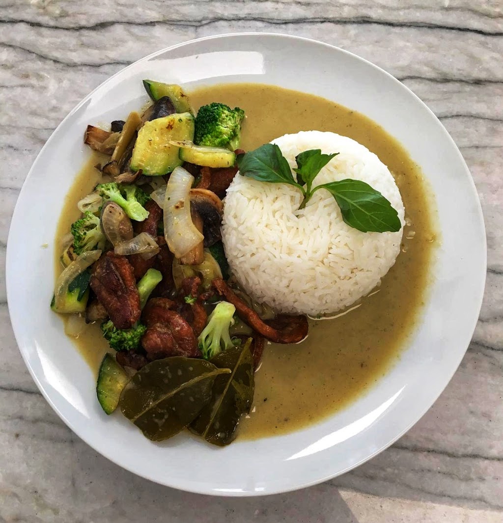 Vientiane Kitchen | restaurant | 701 Castle St, Wilmington, NC 28401, USA | 9106608789 OR +1 910-660-8789