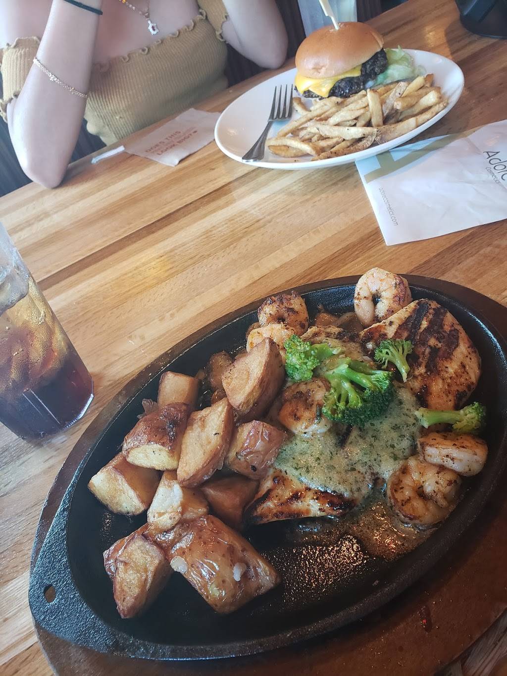 Applebees Grill + Bar | restaurant | 13550 S Tamiami Trail, Fort Myers, FL 33912, USA | 2394891811 OR +1 239-489-1811