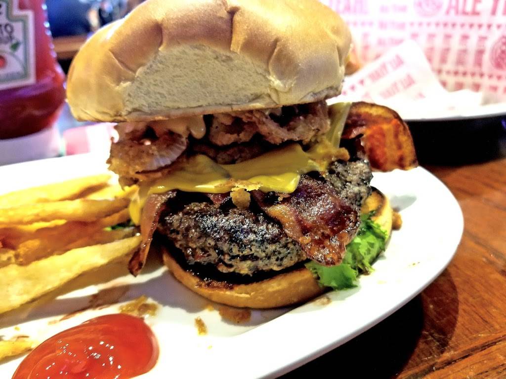 Carolina Ale House | restaurant | 2618 Weston Rd, Weston, FL 33331, USA | 9542171233 OR +1 954-217-1233