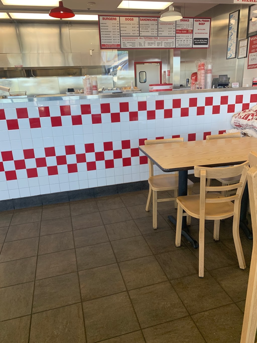 Five Guys | meal takeaway | 254 Lee Blvd, Prescott, AZ 86303, USA | 9282379556 OR +1 928-237-9556