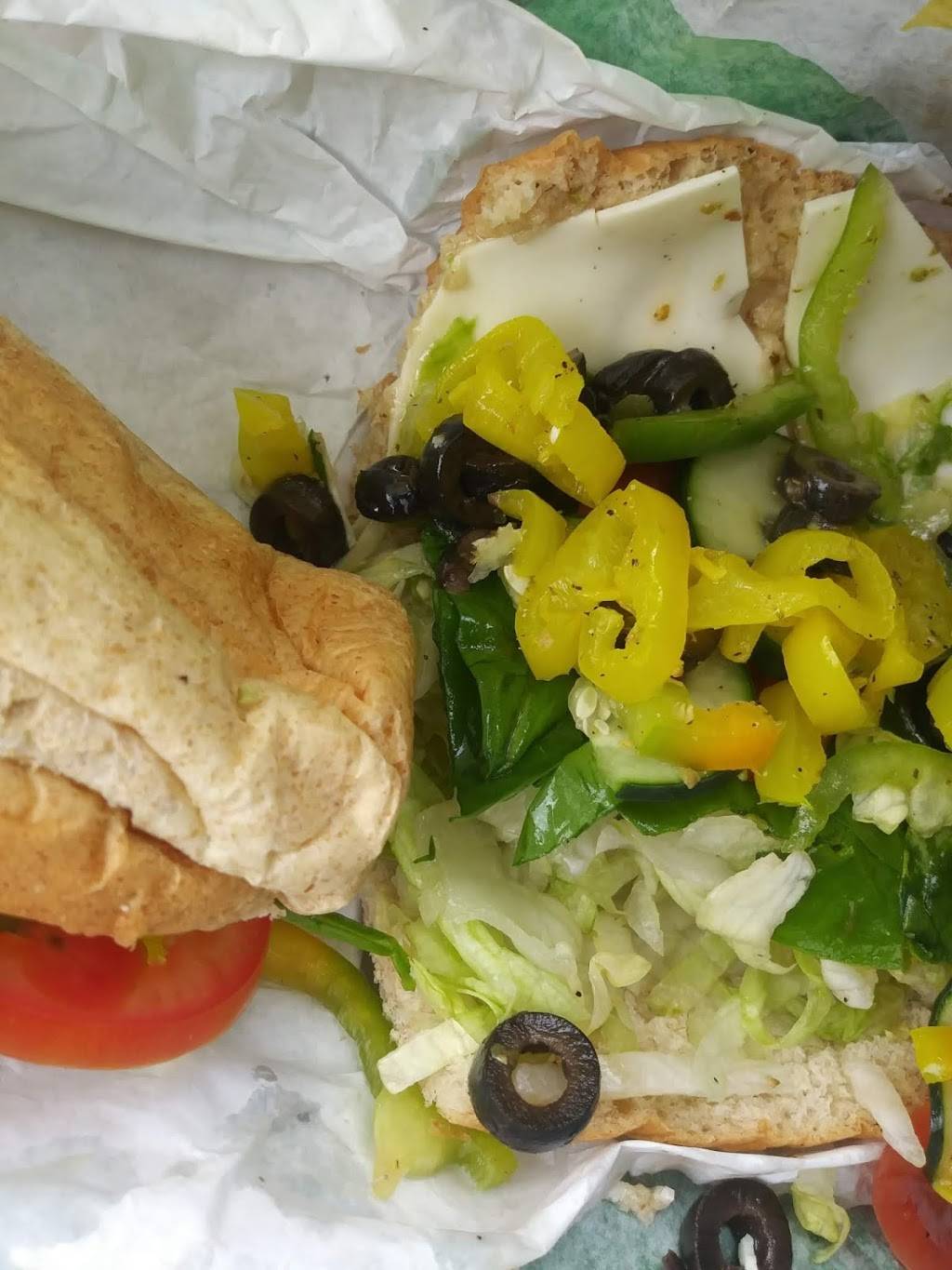 Subway | restaurant | 2068 E Market St, Akron, OH 44312, USA | 3307338728 OR +1 330-733-8728