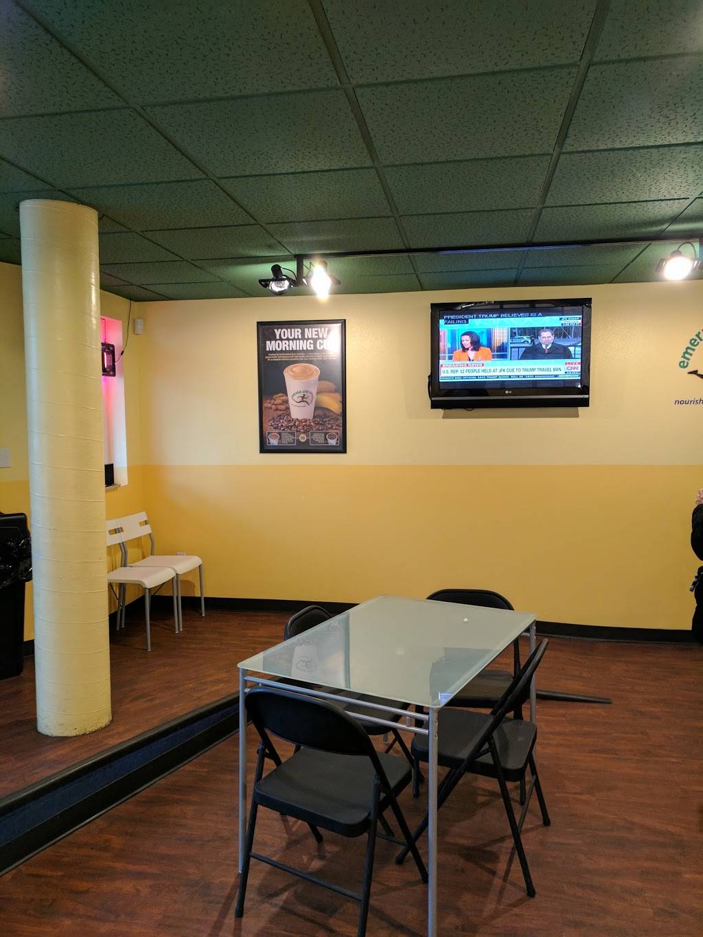 Emerald City Smoothie Queen Anne | restaurant | 1835 Queen Anne Ave N, Seattle, WA 98119, USA | 2063974747 OR +1 206-397-4747