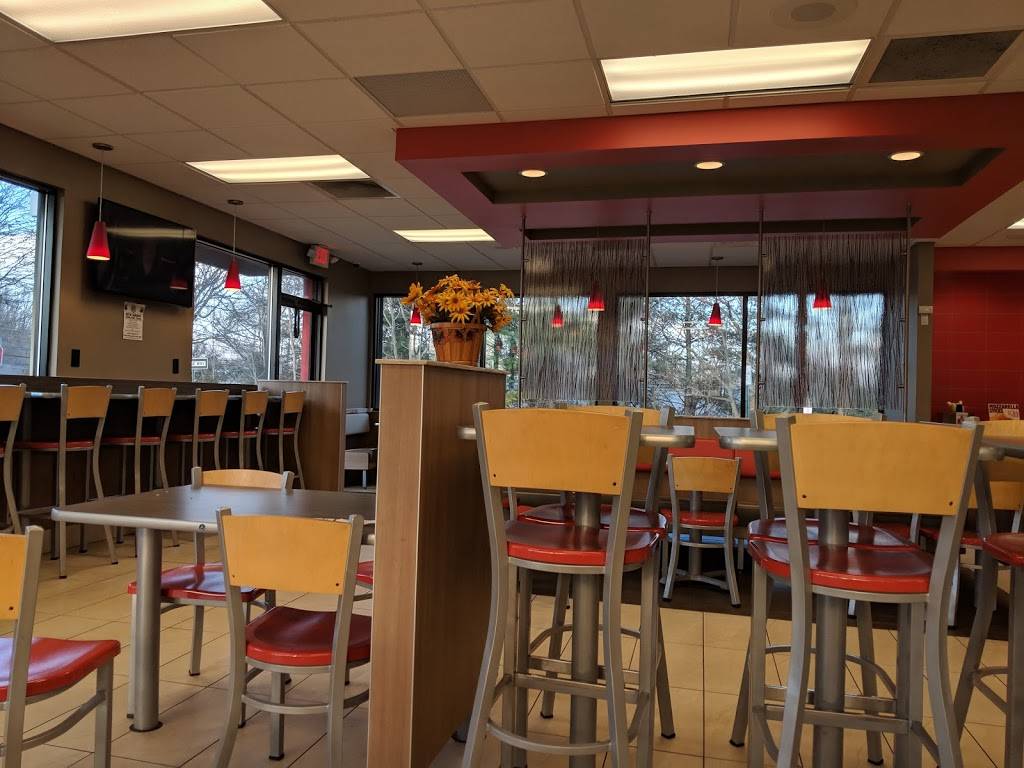 Burger King | restaurant | 3948 US-1 Apt 1, Monmouth Junction, NJ 08852, USA | 7322970793 OR +1 732-297-0793