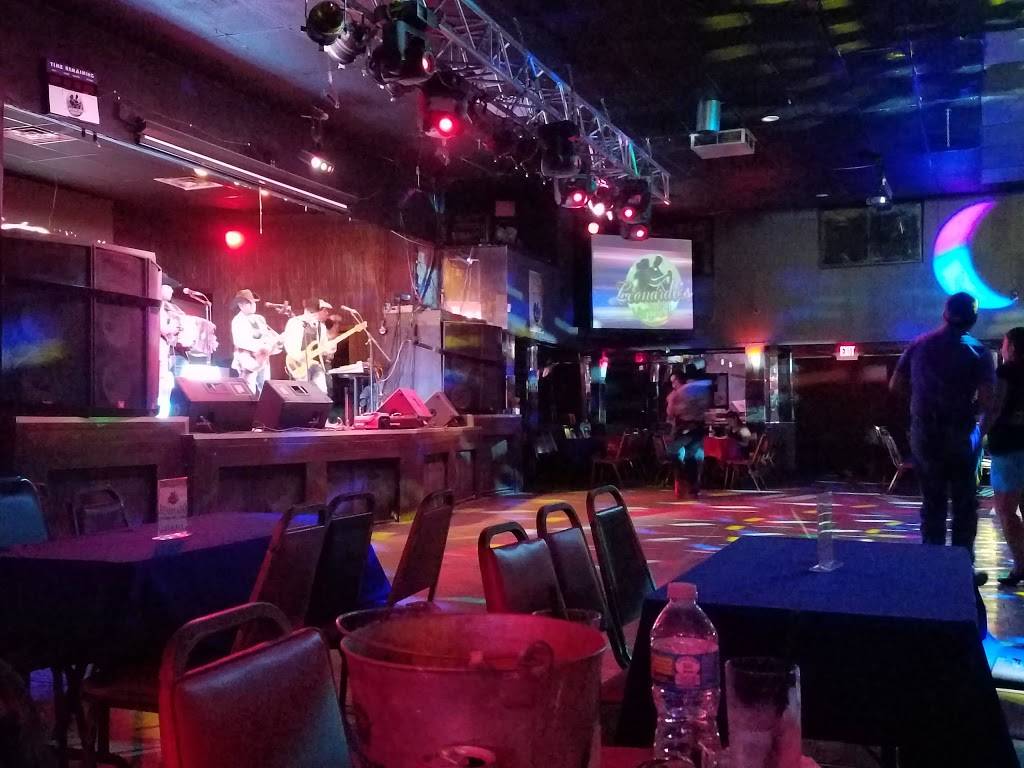 Leonardos Vermont | restaurant | 2800 S Vermont Ave, Los Angeles, CA 90007, USA | 3237370291 OR +1 323-737-0291