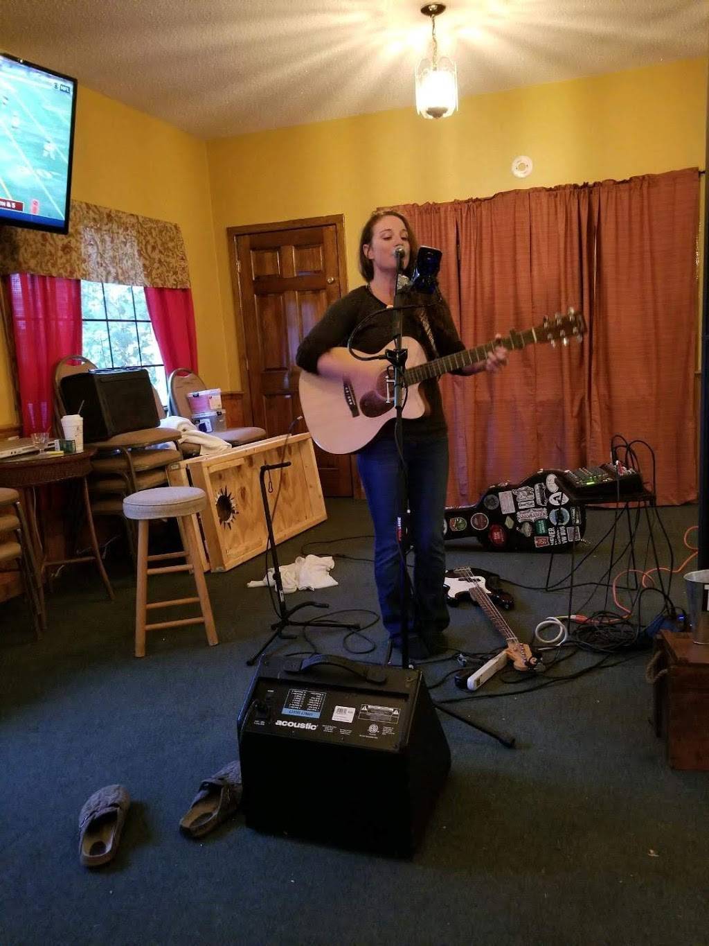 Mervs Place | restaurant | 8461 NY-3, Pulaski, NY 13142, USA | 3153877022 OR +1 315-387-7022