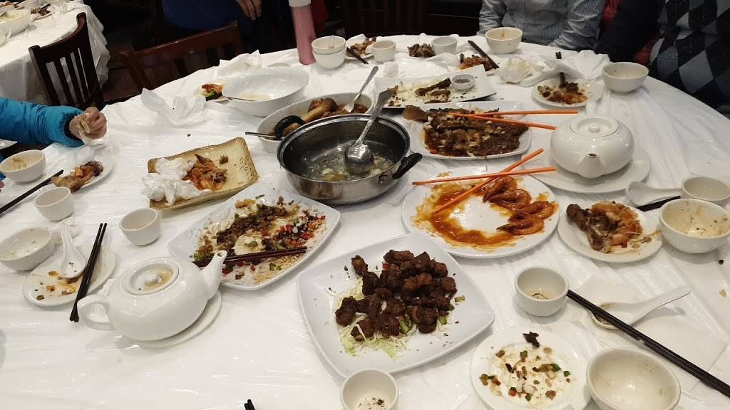 Chinese Dumpling House | restaurant | 4040 Creditview Rd, Mississauga, ON L5C 3Y8, Canada | 9052705988 OR +1 905-270-5988