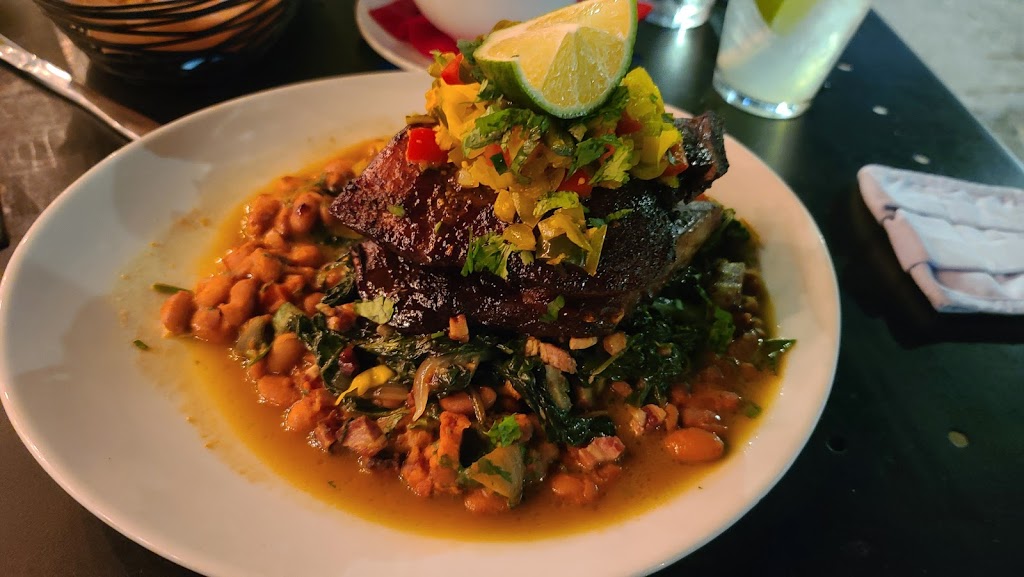 El Barrio | restaurant | 2211 2nd Ave N, Birmingham, AL 35203, USA | 2058683737 OR +1 205-868-3737