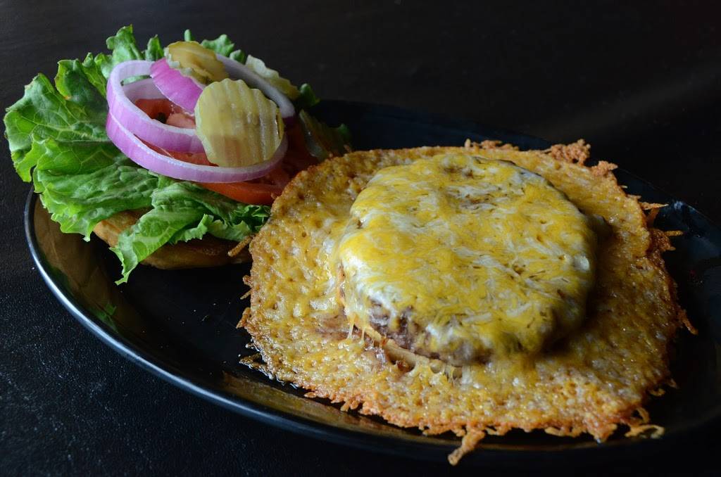 The Longest Yard | restaurant | 122 5th St, West Des Moines, IA 50265, USA | 5152741710 OR +1 515-274-1710