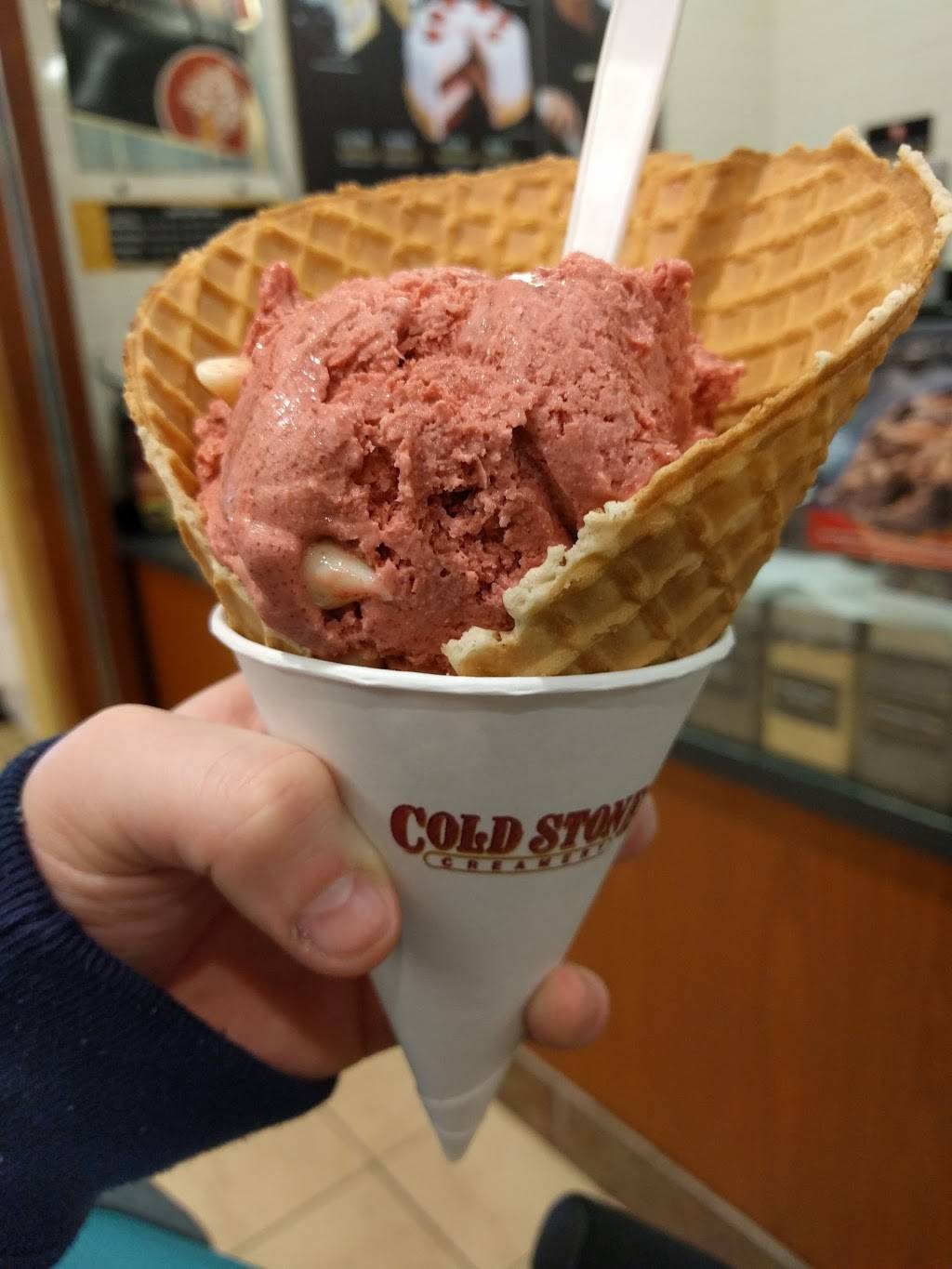 Cold Stone Creamery | bakery | 178 Lehigh Valley Mall, Whitehall, PA 18052, USA | 6102644985 OR +1 610-264-4985