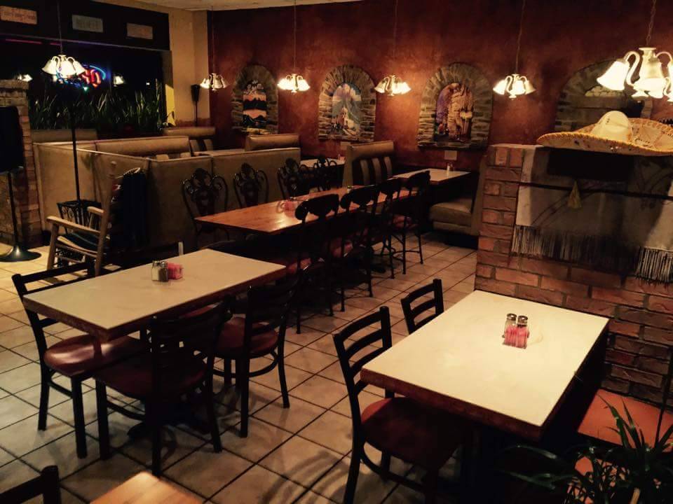 El Ranchito | restaurant | 227 N Church Ave, Henderson, TN 38340, USA | 7319897373 OR +1 731-989-7373