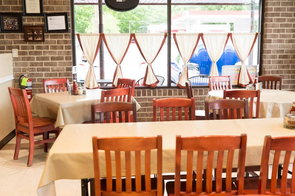 Carmelos | meal takeaway | 419 S Camp Meade Rd, Linthicum Heights, MD 21090, USA | 4106846868 OR +1 410-684-6868