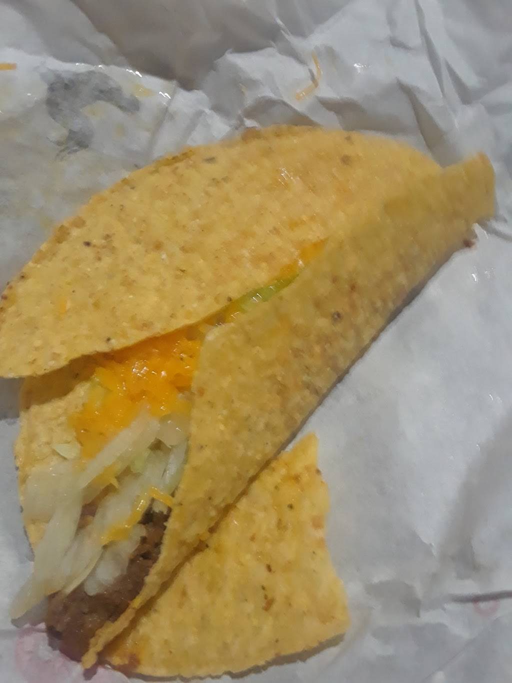 Del Taco | meal takeaway | 13730 Navajo Rd, Apple Valley, CA 92307, USA | 7602473364 OR +1 760-247-3364