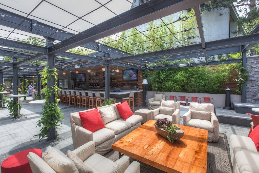 The J House Greenwich | restaurant | 1114 E Putnam Ave, Riverside, CT 06878, USA | 2036986980 OR +1 203-698-6980