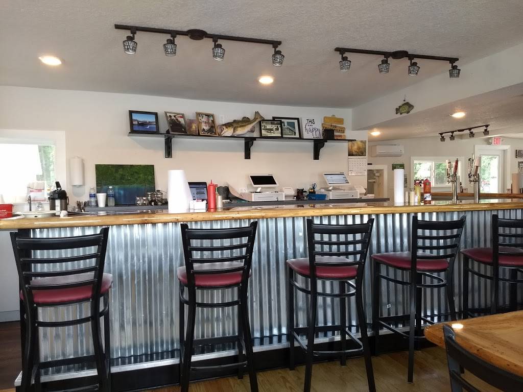 Shady Oak Restaurant | restaurant | 2984 W New York Ave, DeLand, FL 32720, USA | 3867349715 OR +1 386-734-9715