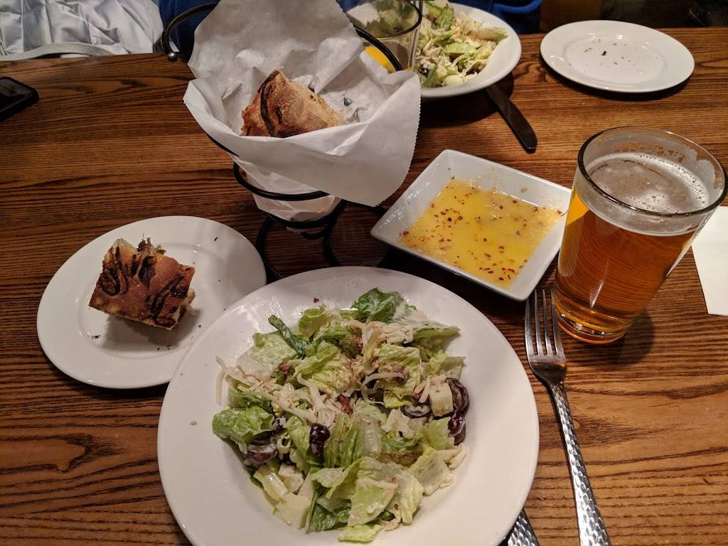 Not Your Average Joes | restaurant | 645 Massachusetts Ave, Arlington, MA 02476, USA | 7816431666 OR +1 781-643-1666