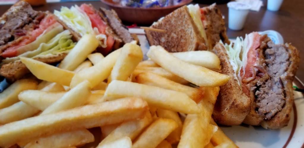 Tinys | restaurant | 2 Groton School Rd, Ayer, MA 01432, USA | 9787722917 OR +1 978-772-2917