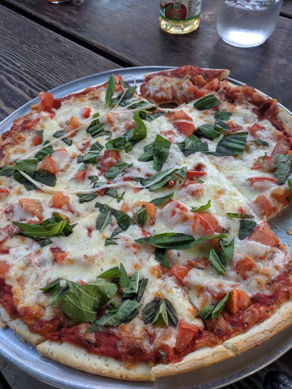 Martinos Pizzeria | meal delivery | 1389 Forest Park Cir, Lafayette, CO 80026, USA | 3036049200 OR +1 303-604-9200