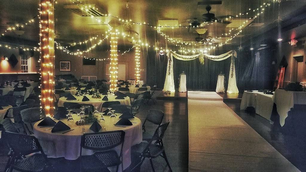 Brewbakers Restaurant | restaurant | 168 N Loudoun St, Winchester, VA 22601, USA | 5405350111 OR +1 540-535-0111