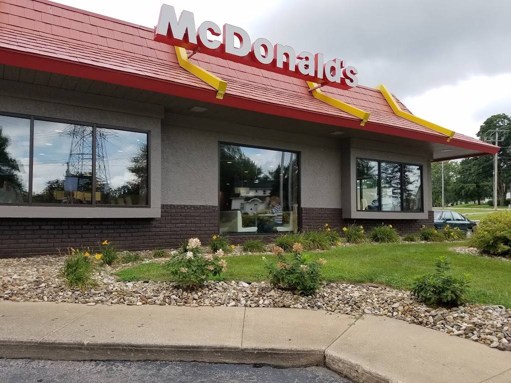 McDonalds | cafe | 100 6th Ave, Marion, IA 52302, USA | 3193774000 OR +1 319-377-4000