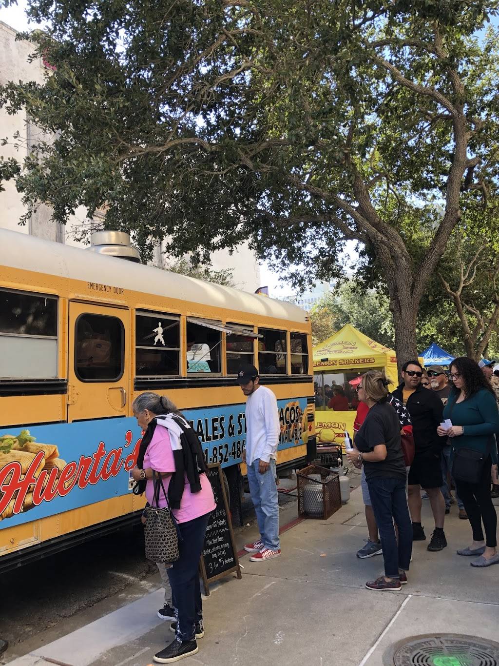 Huertas Tamales | restaurant | Mobile Food Truck, 4450 Kostoryz Rd, Corpus Christi, TX 78415, USA | 3618524868 OR +1 361-852-4868