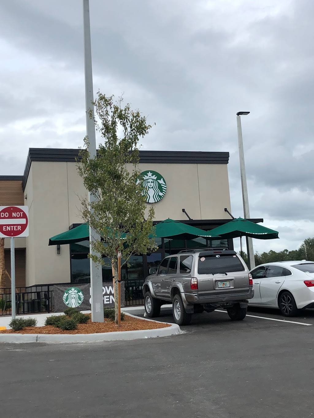 Starbucks | cafe | 13627 E Colonial Dr, Orlando, FL 32826, USA | 4077689464 OR +1 407-768-9464