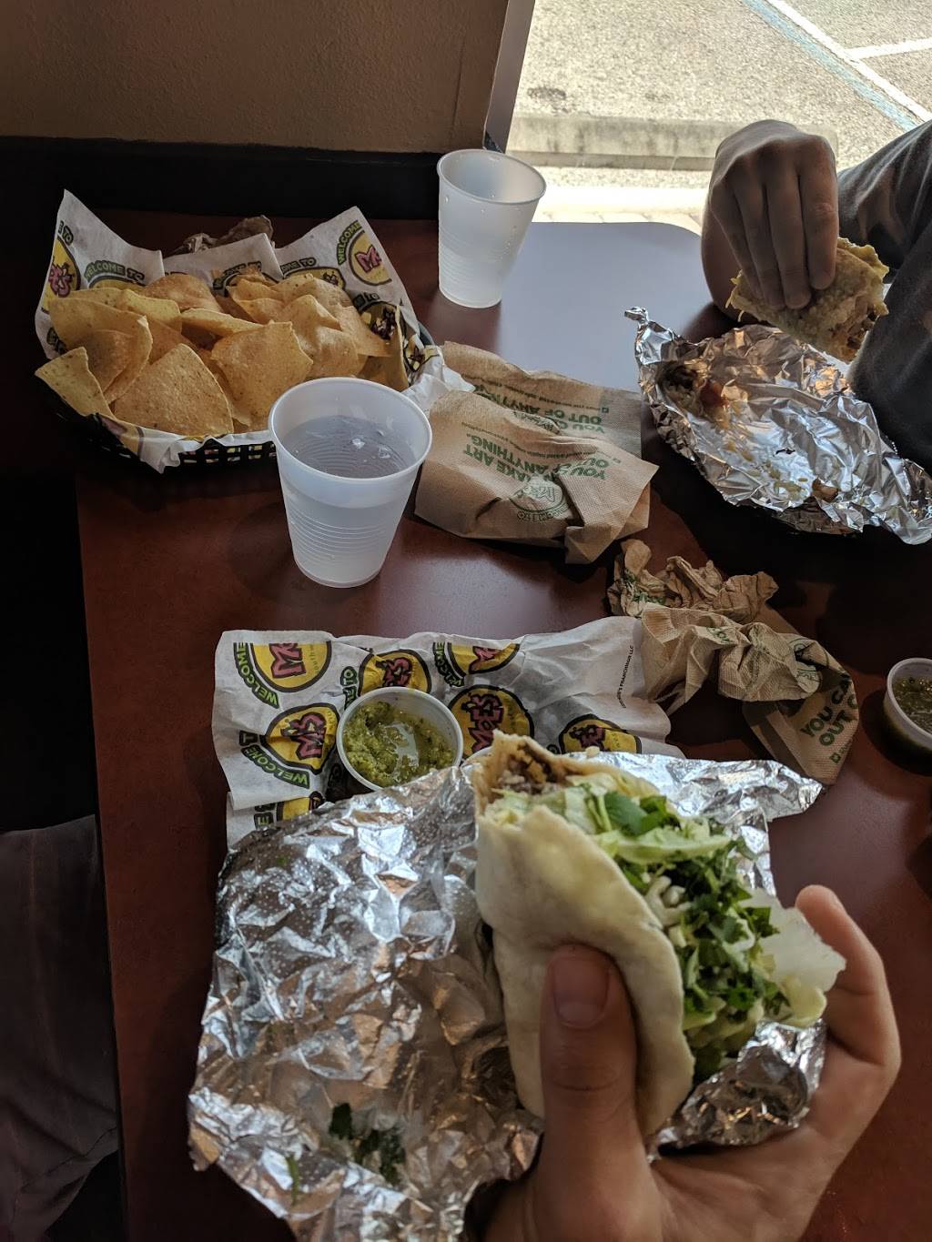 Moes Southwest Grill | restaurant | 4005 Clark Rd, Sarasota, FL 34233, USA | 9419290630 OR +1 941-929-0630