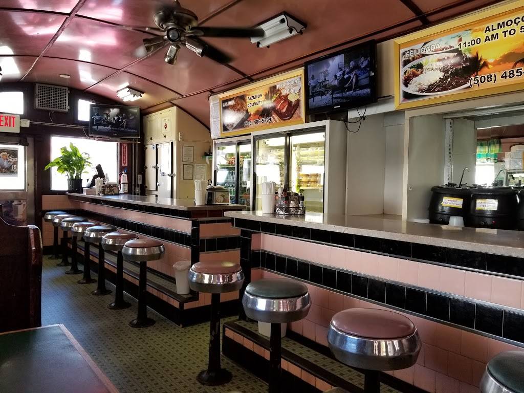 Tropical Cafe | restaurant | 22 Rawlins Ave, Marlborough, MA 01752, USA | 5084855399 OR +1 508-485-5399