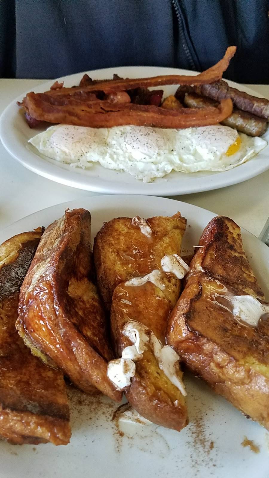 Sunnyside Cafe | cafe | 150 W Center St, West Bridgewater, MA 02379, USA | 5085848800 OR +1 508-584-8800