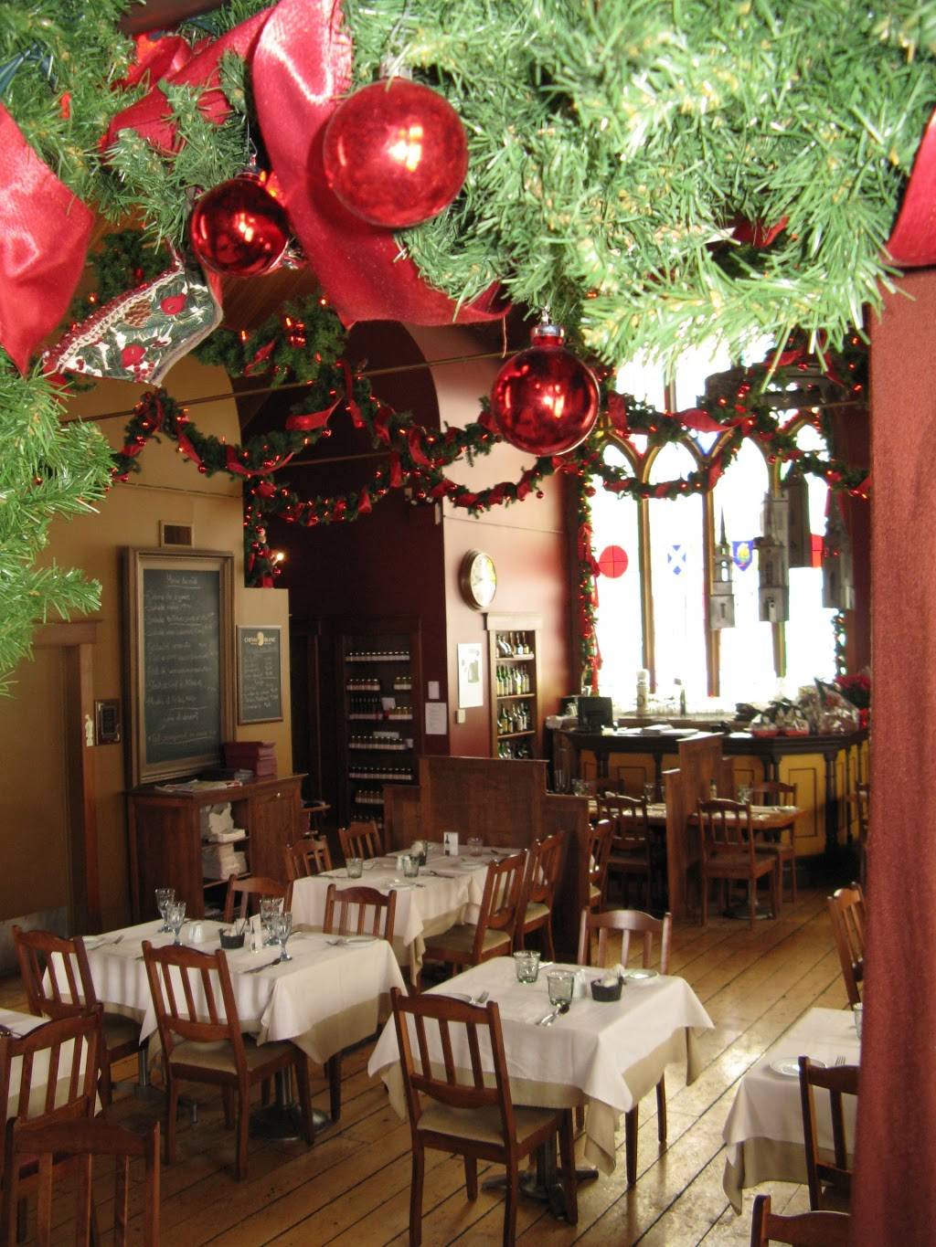 Restaurant Le Temps des Cerises Inc | restaurant | 79 Rue du Carmel, Danville, QC J0A 1A0, Canada | 8198392818 OR +1 819-839-2818