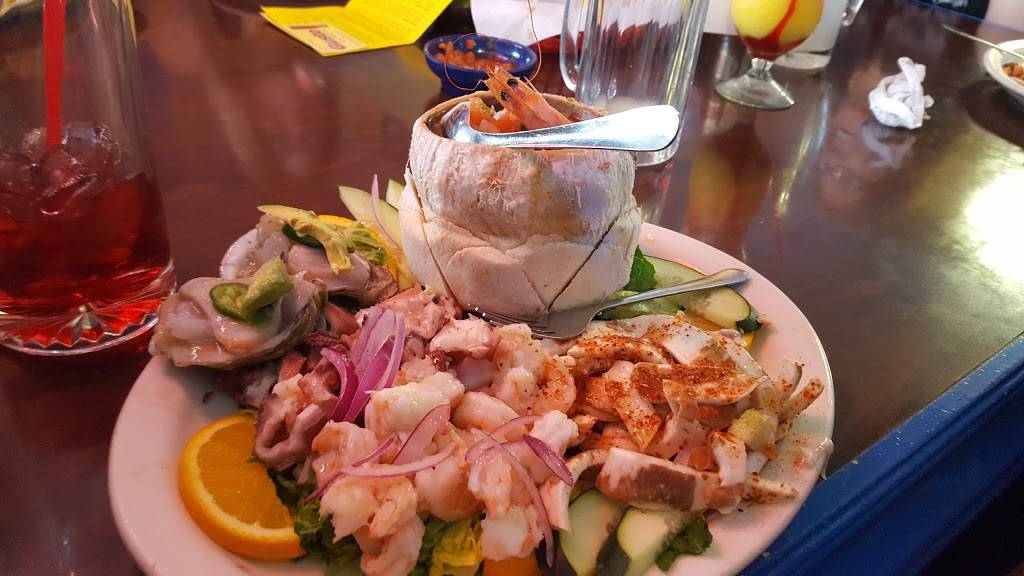 Mariscos Mi Mazatlán | restaurant | 5601 E 22nd St, Tucson, AZ 85711, USA | 5207902888 OR +1 520-790-2888