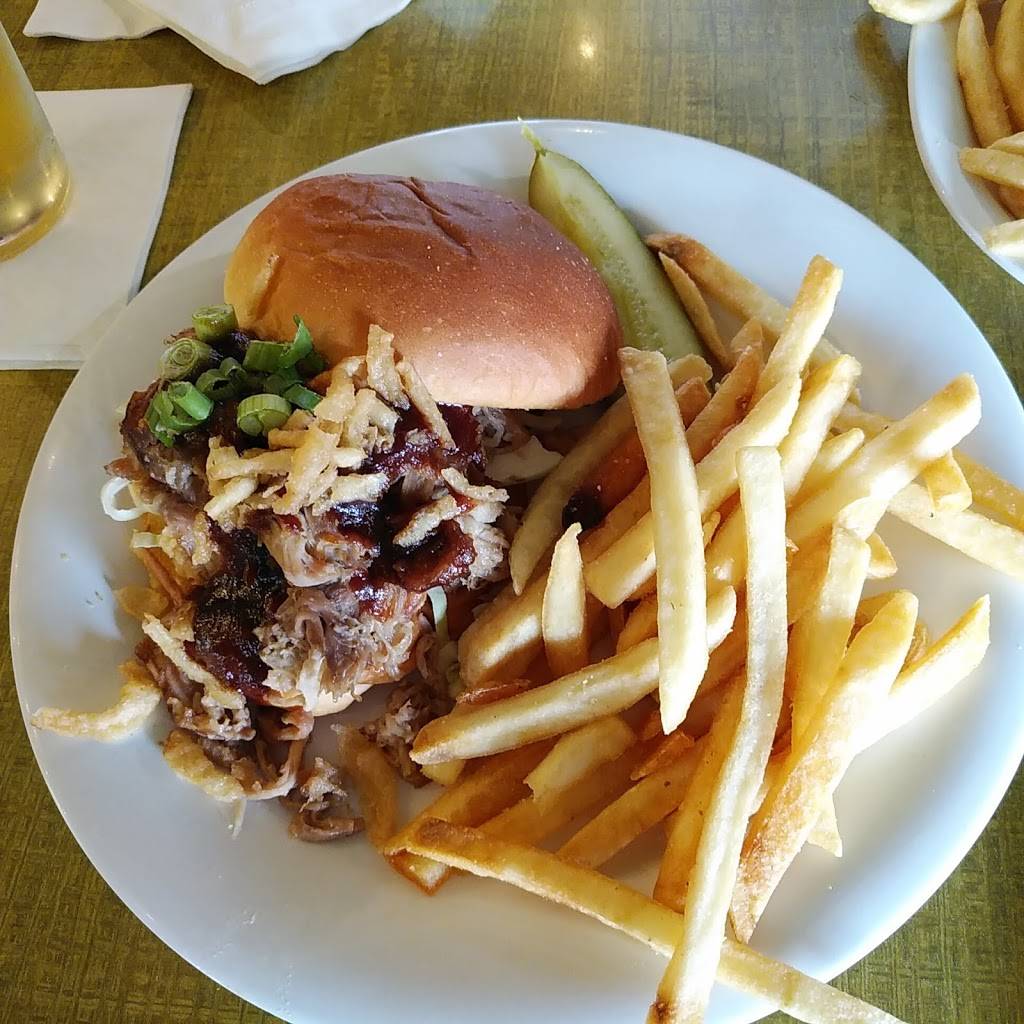 The Local @HNL | restaurant | 300 Rodgers Blvd, Honolulu, HI 96819, USA | 8088243955 OR +1 808-824-3955