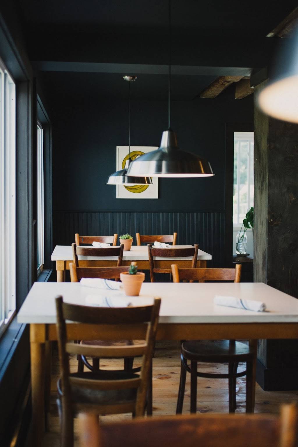 Trotwood Restaurant & Bar | restaurant | 230 Winter Clove Rd, Round Top, NY 12473, USA | 5186229363 OR +1 518-622-9363