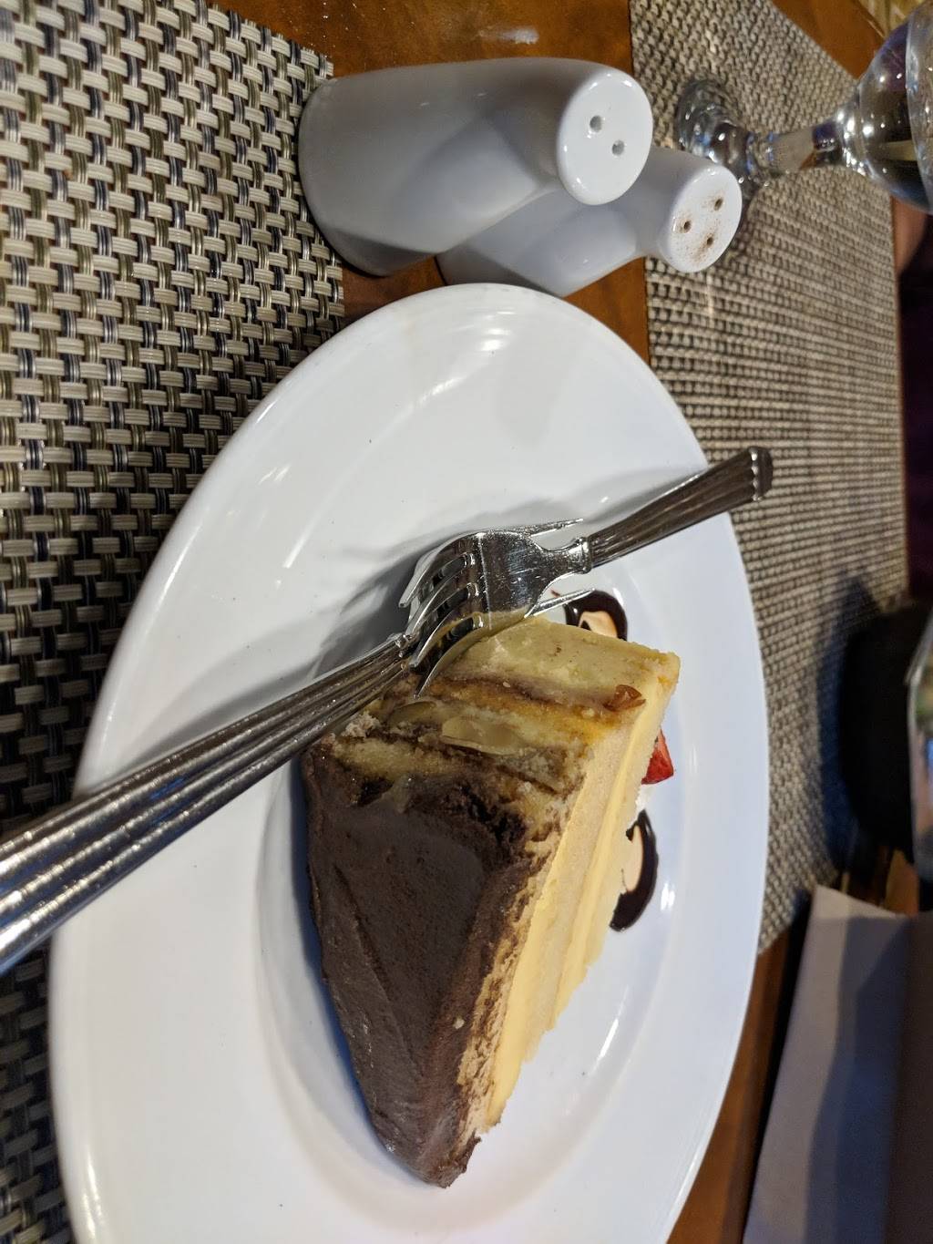 SORA | restaurant | DoubleTree by Hilton Hotel Boston-Bedford Glen, 44 Middlesex Turnpike, Bedford, MA 01730, USA | 7812755500 OR +1 781-275-5500