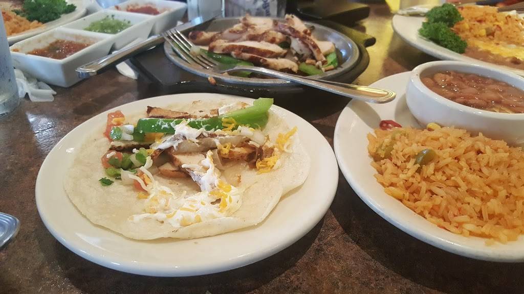 Abuelos Mexican Restaurant | restaurant | 2901 S. Capital of Texas Hwy., Barton Creek Square Mall Building #7, Austin, TX 78746, USA | 5123060857 OR +1 512-306-0857