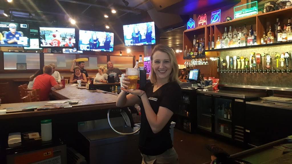 Beef O Bradys | night club | 7040 Land O Lakes Blvd #108, Land O Lakes, FL 34638, USA | 8133886893 OR +1 813-388-6893