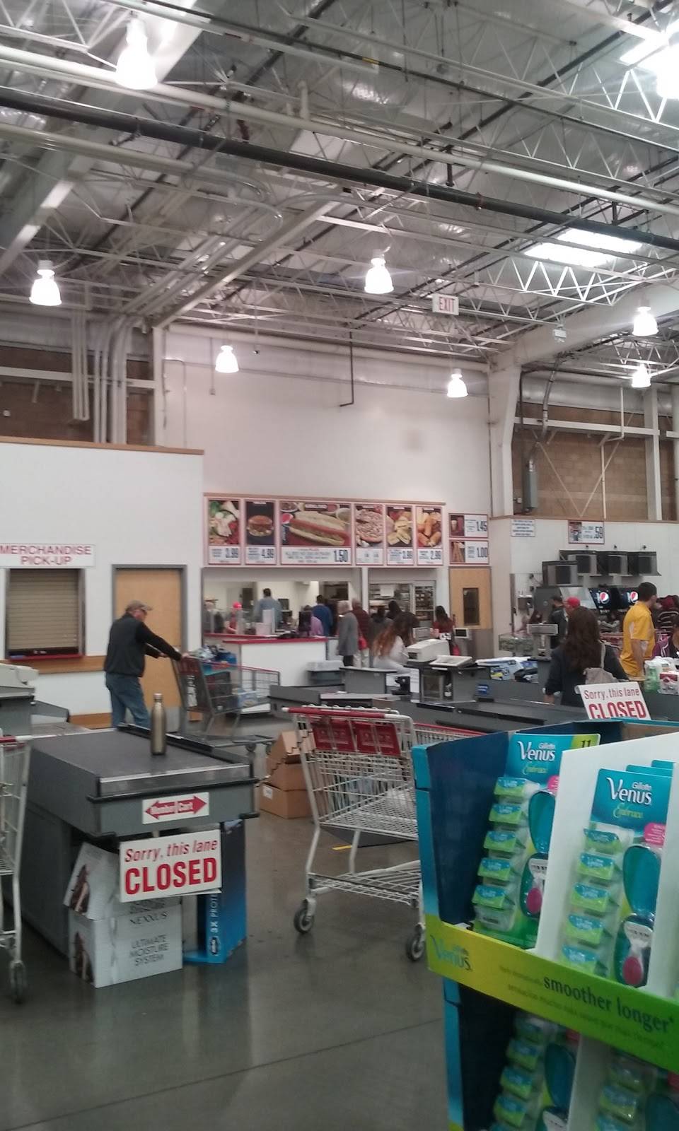 Costco Food Court | meal takeaway | 1444 S Sossaman Rd, Mesa, AZ 85209, USA | 4803336550 OR +1 480-333-6550