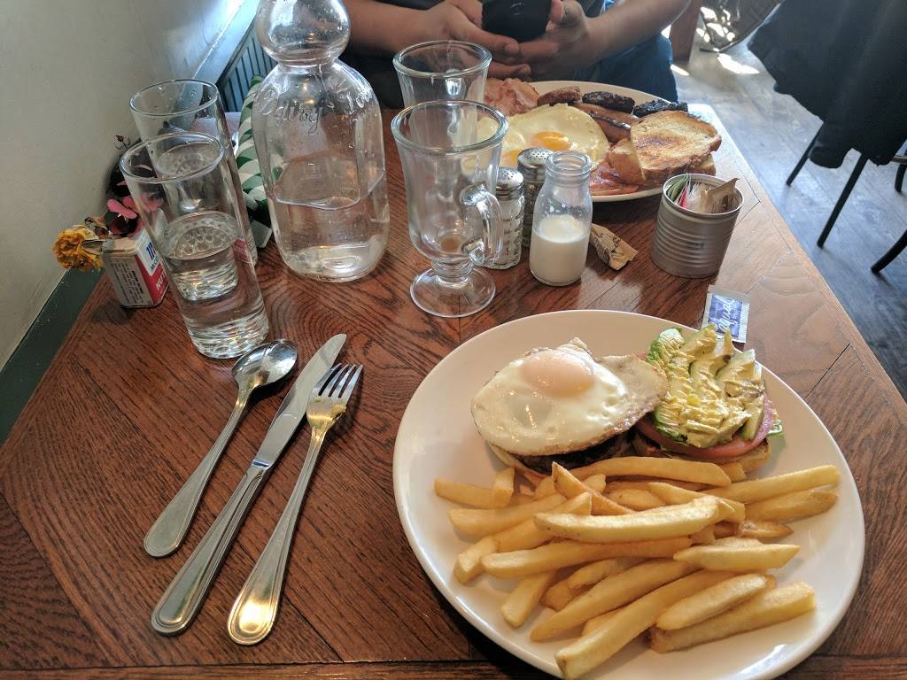 Idas Nearabout | restaurant | 43-13 Queens Blvd, Sunnyside, NY 11104, USA | 7184331916 OR +1 718-433-1916