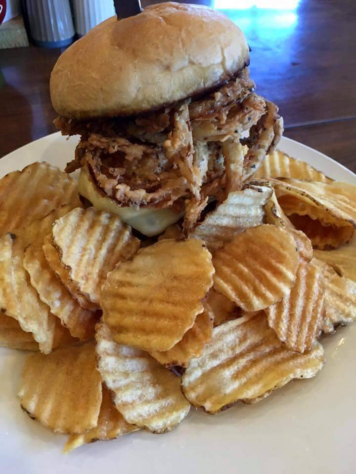 Joes Garage BBQ | restaurant | 703 Main St, Clay City, IN 47841, USA | 8129392271 OR +1 812-939-2271