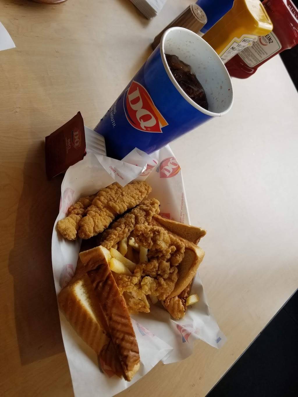 Dairy Queen Grill & Chill | restaurant | 4137 Taylor Blvd, Louisville, KY 40215, USA | 5023614590 OR +1 502-361-4590