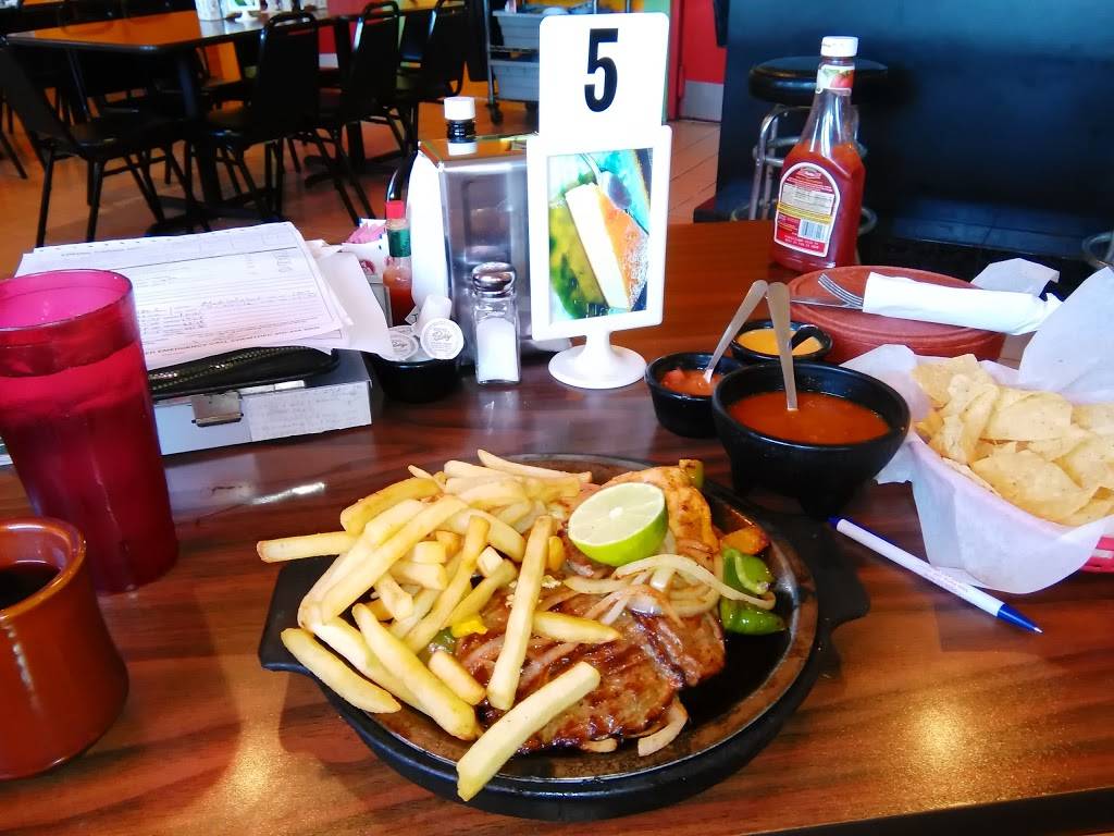 El Puerto Restaurant | restaurant | 8023 Stedman St, Houston, TX 77029, USA | 7136739183 OR +1 713-673-9183