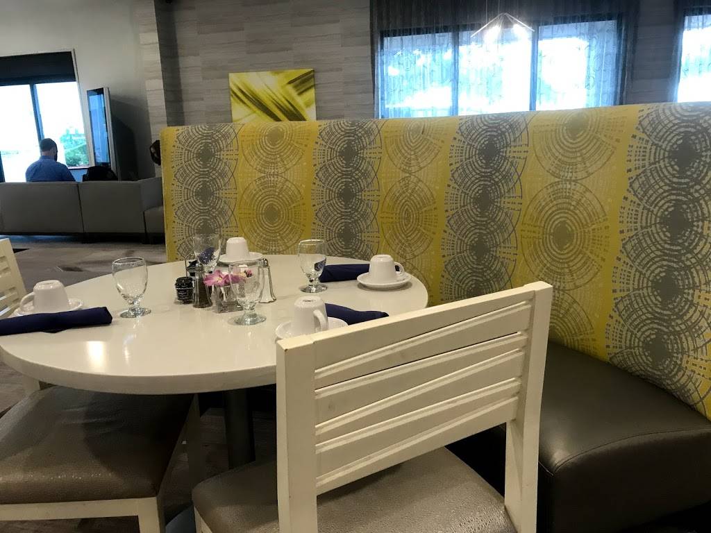 Austins Grill | restaurant | 1655 N Central Expy, Richardson, TX 75080, USA | 9722381900 OR +1 972-238-1900