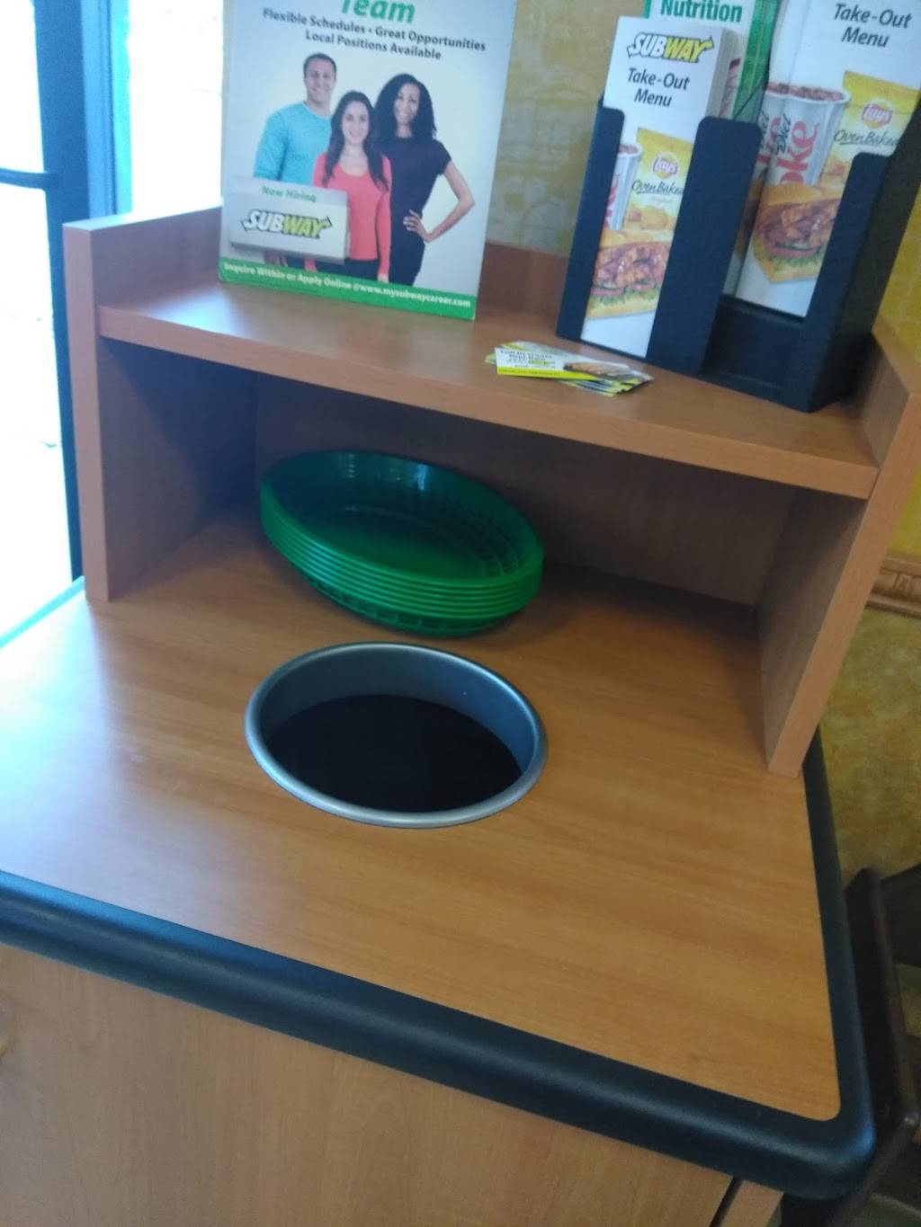 Subway Restaurants | restaurant | 31690 Mound Rd, Warren, MI 48092, USA | 5869391000 OR +1 586-939-1000